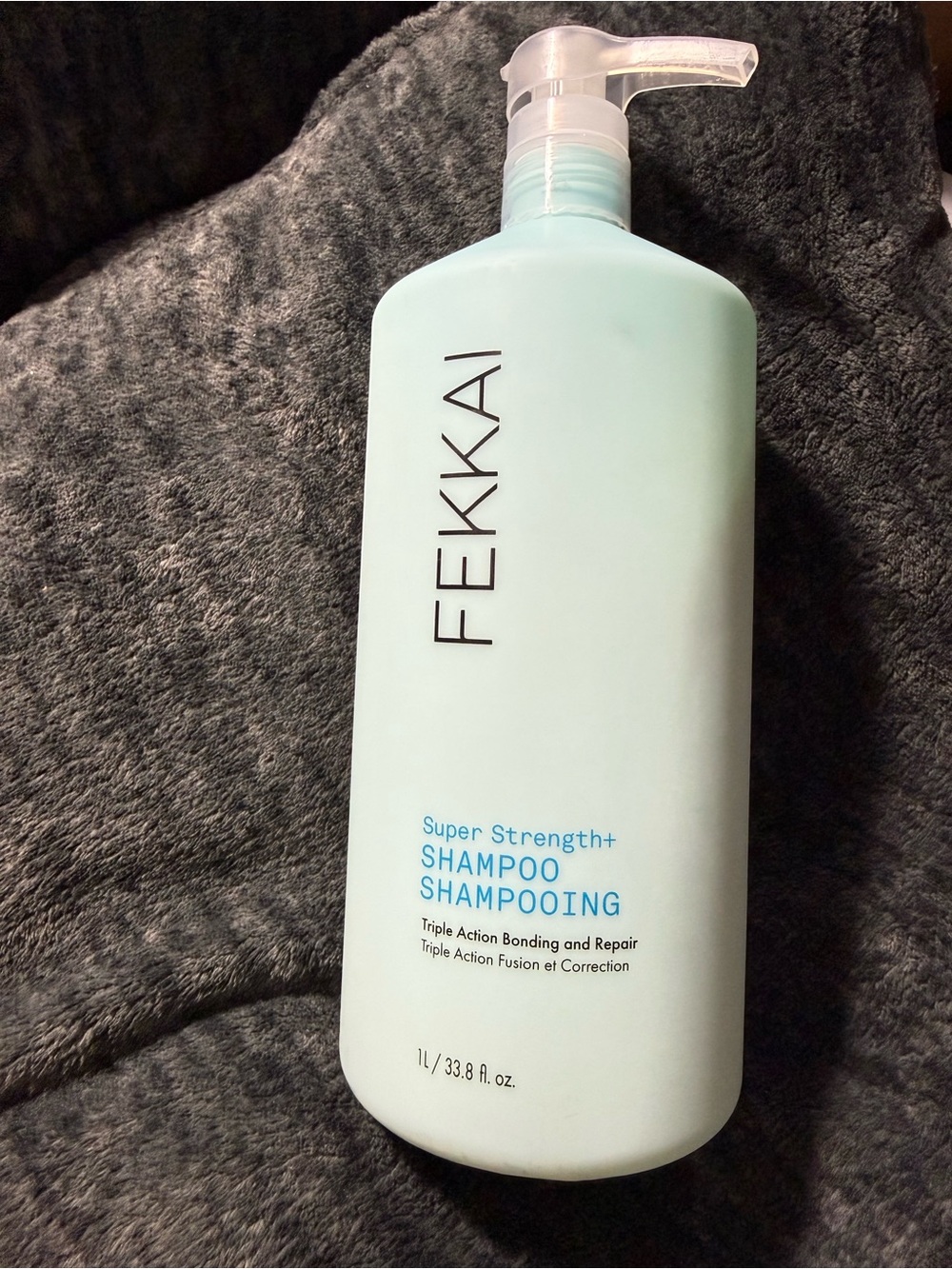 Fekkai Super Strength+ Shampoo - bond and repair- New